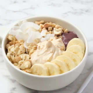 🥣 朝のご褒美、アサイーボウル🌞 1日をちょっと贅沢に始めたい朝…